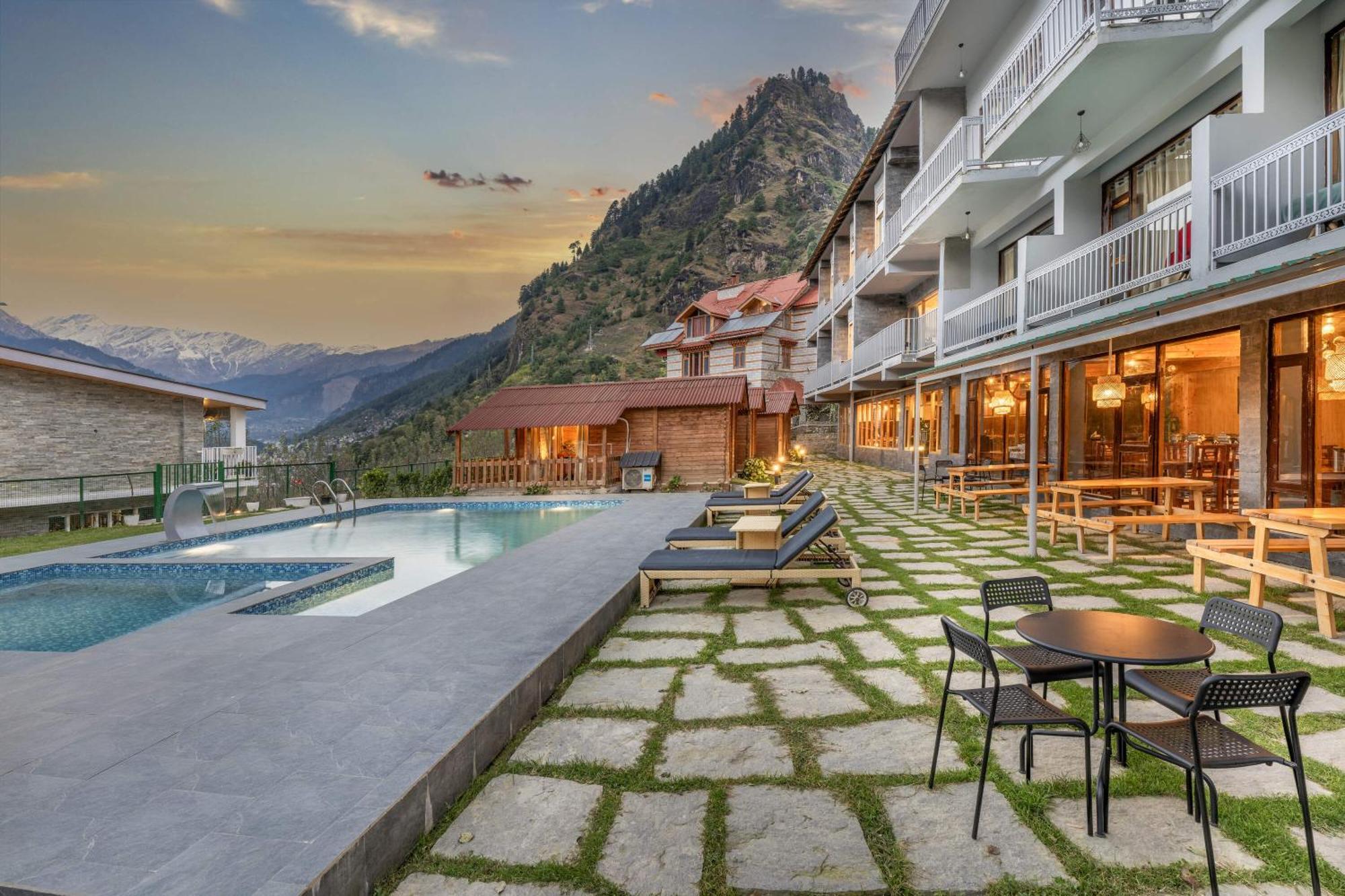 Echor Himalayan Heights Manali Hotel Exterior foto
