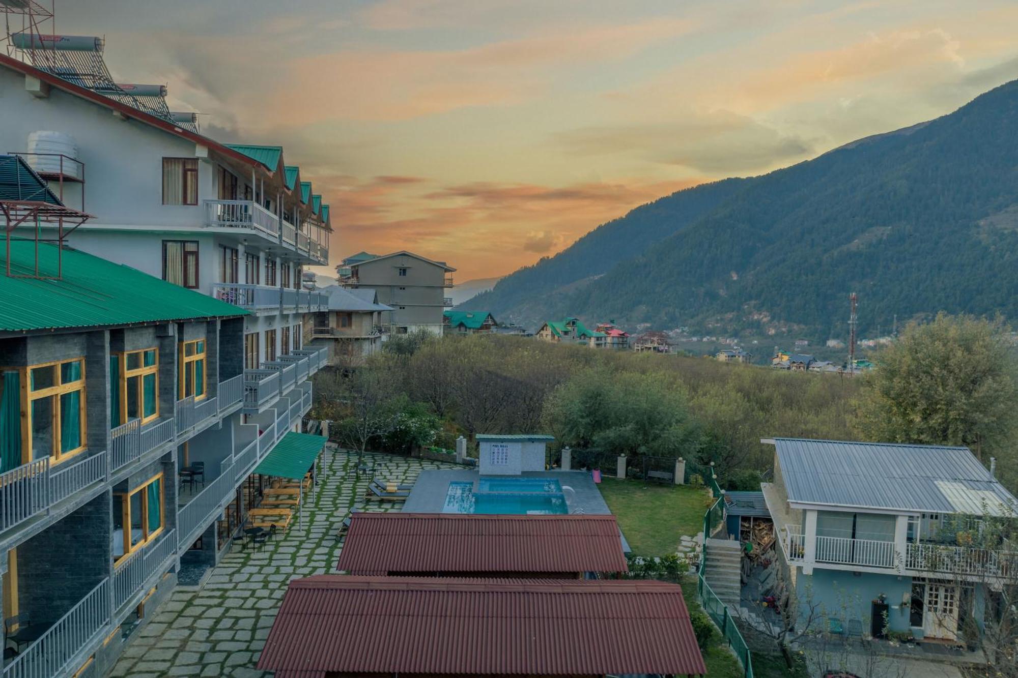 Echor Himalayan Heights Manali Hotel Exterior foto