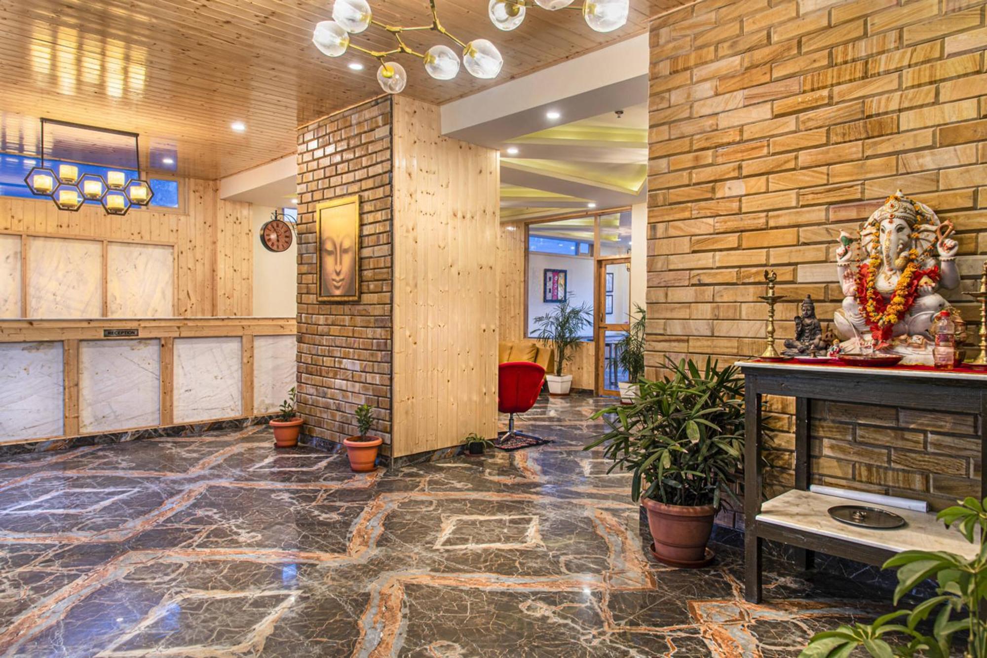 Echor Himalayan Heights Manali Hotel Exterior foto