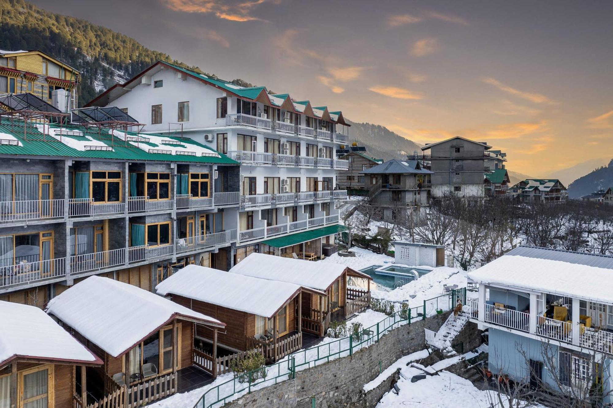 Echor Himalayan Heights Manali Hotel Exterior foto