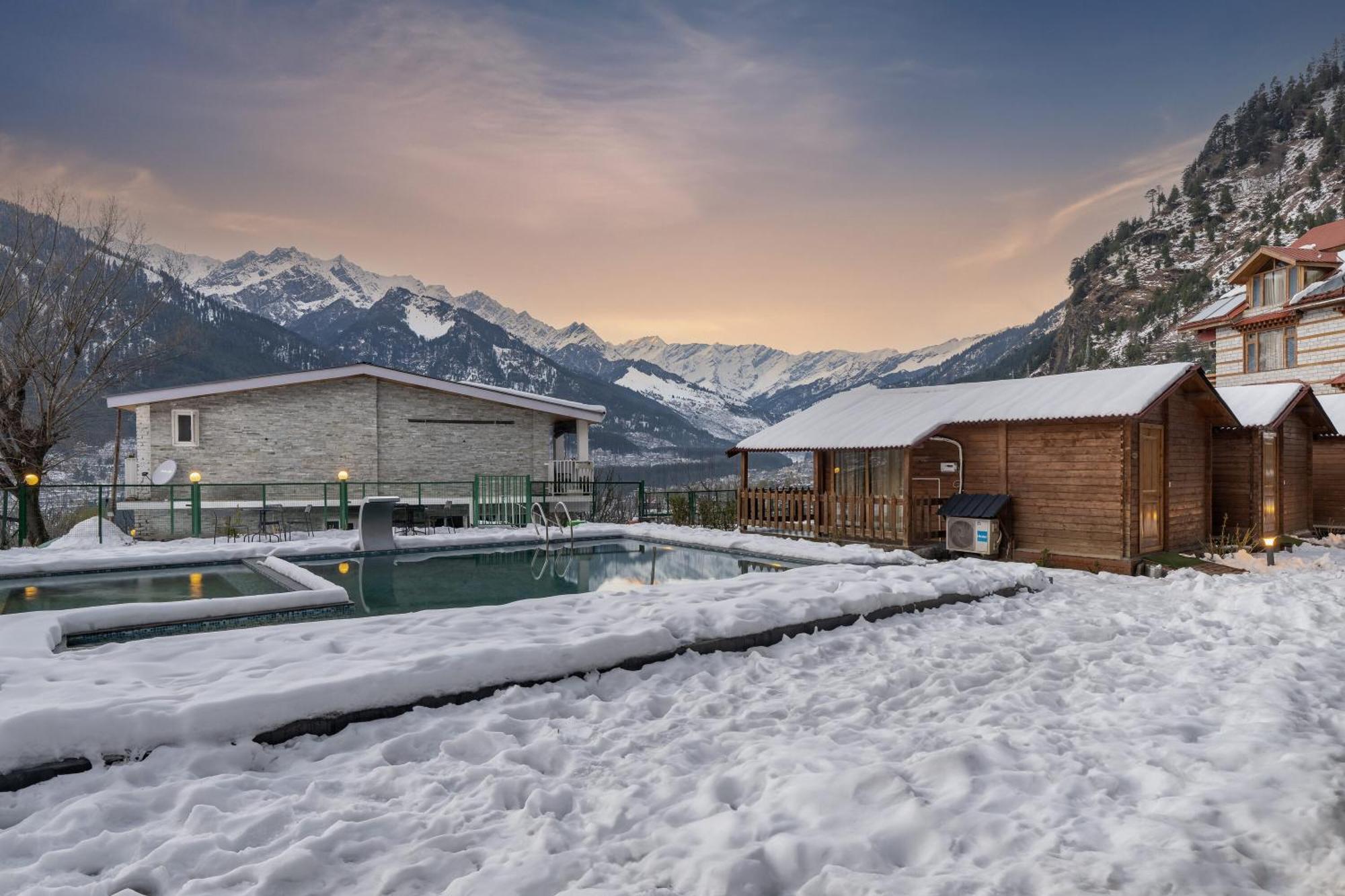 Echor Himalayan Heights Manali Hotel Exterior foto